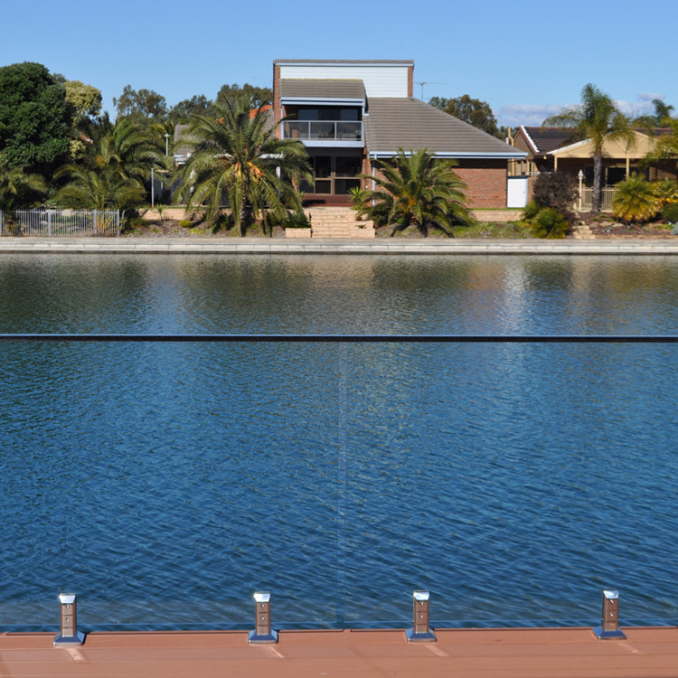 frameless glass fence balustrade