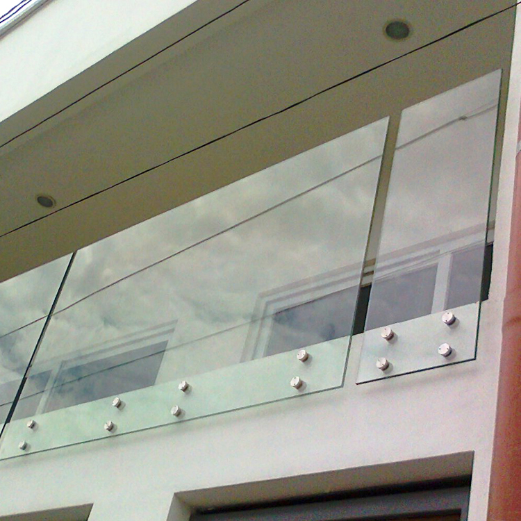 frameless glass balustrade