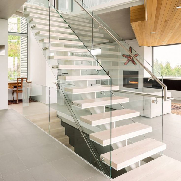 central staircase-80mm treads- 100x100mm stringer