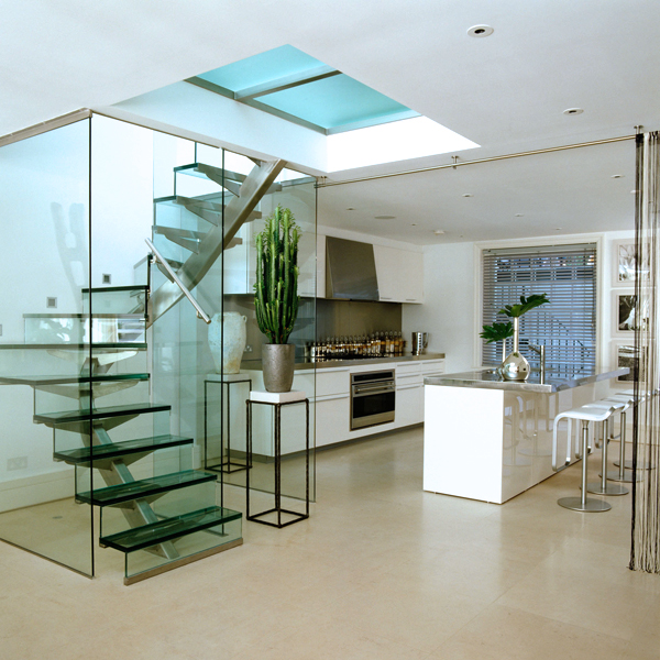 glass mono stair-60x100stringer-12+12laminated tread